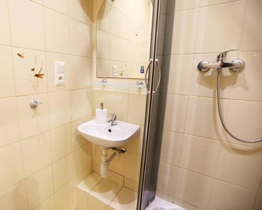 كراكوفيا Batorego Cosy Apartment 2 المظهر الخارجي الصورة
